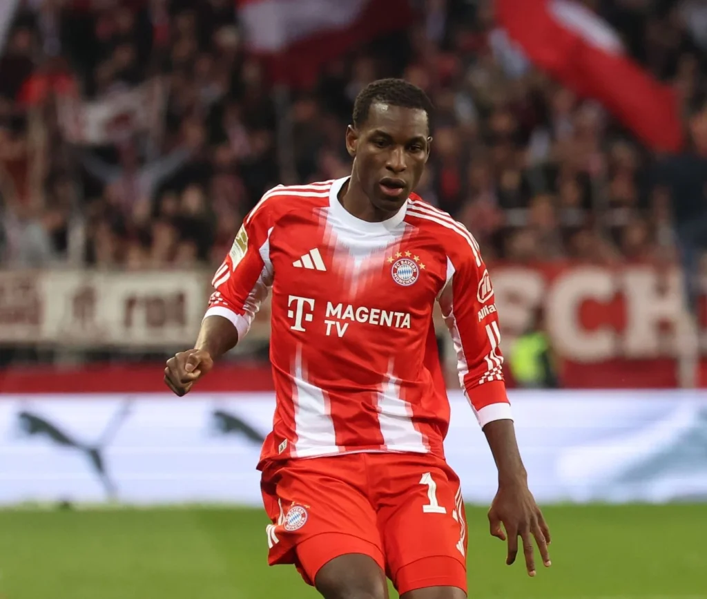 Championnats européens : le duel fratricide entre deux Lions précipite l’équipe de l’un d’eux dans la zone rouge