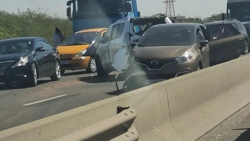 Carambolage sur l&rsquo;autoroute à Sébikotane et le total exact de véhicules accidentés