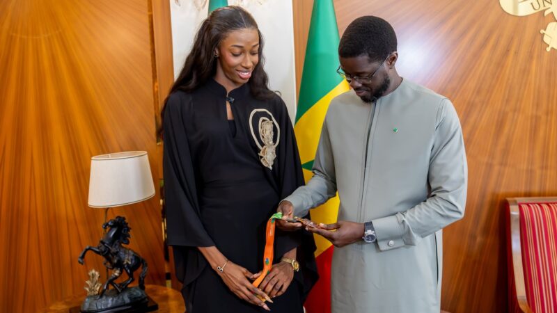(Photos) Athlétisme : Saly Sarr reçue au Palais après sa médaille de bronze aux Championnats du monde