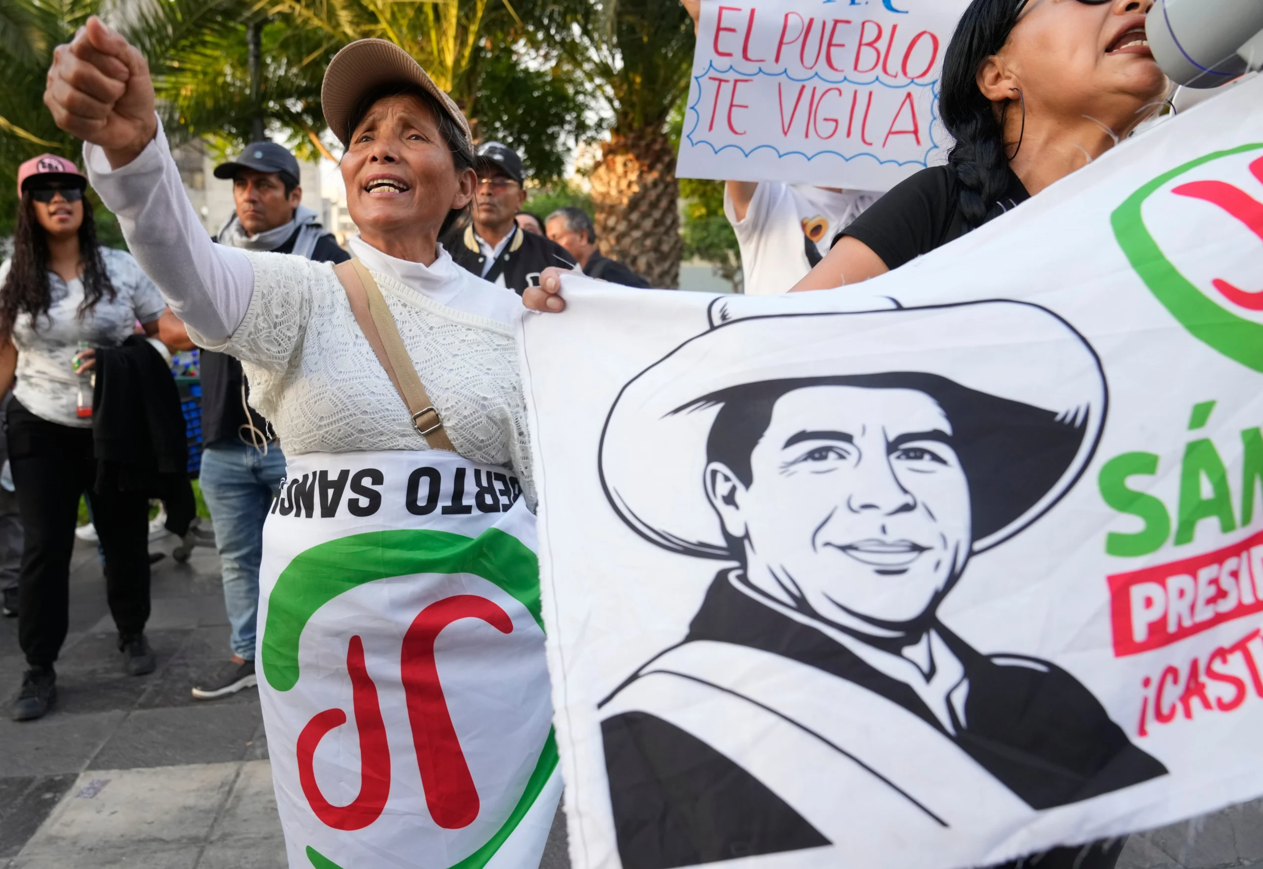 L’écart de voix séparant Sanchez et Aliaga derrière Fujimori au Pérou