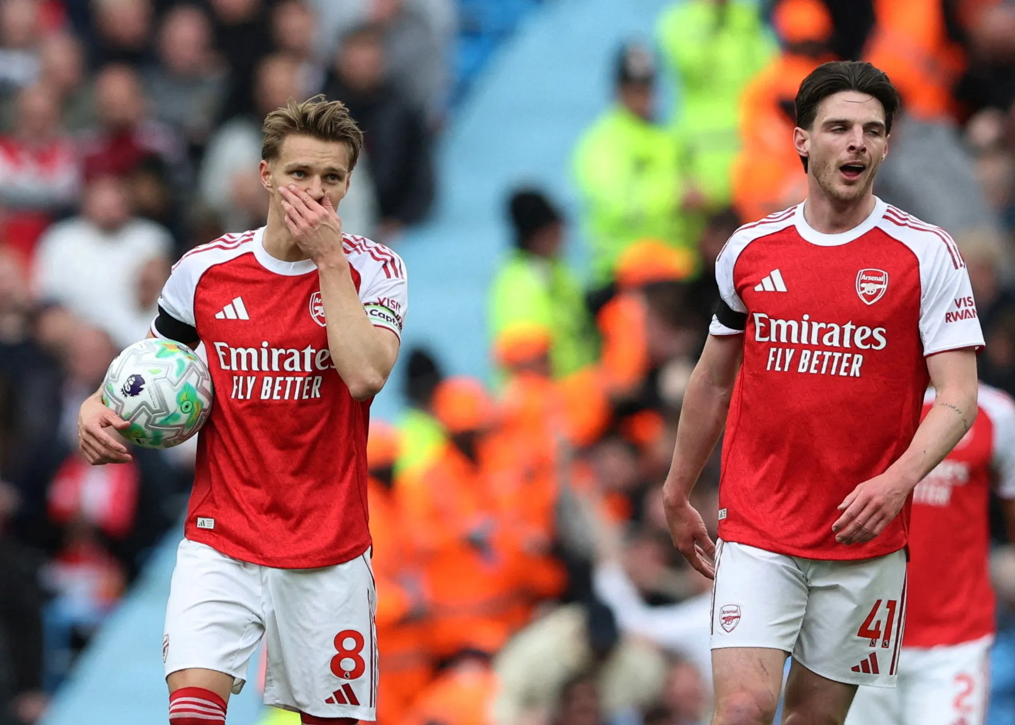 Chute d’Arsenal face à Manchester City, la phrase provocatrice inscrite sur la banderole adverse