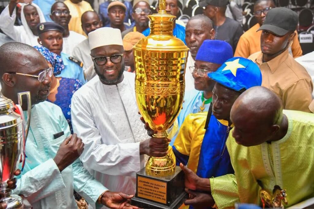 El Malick Ndiaye au Grand Prix de Dahra : le nom du cheval vainqueur