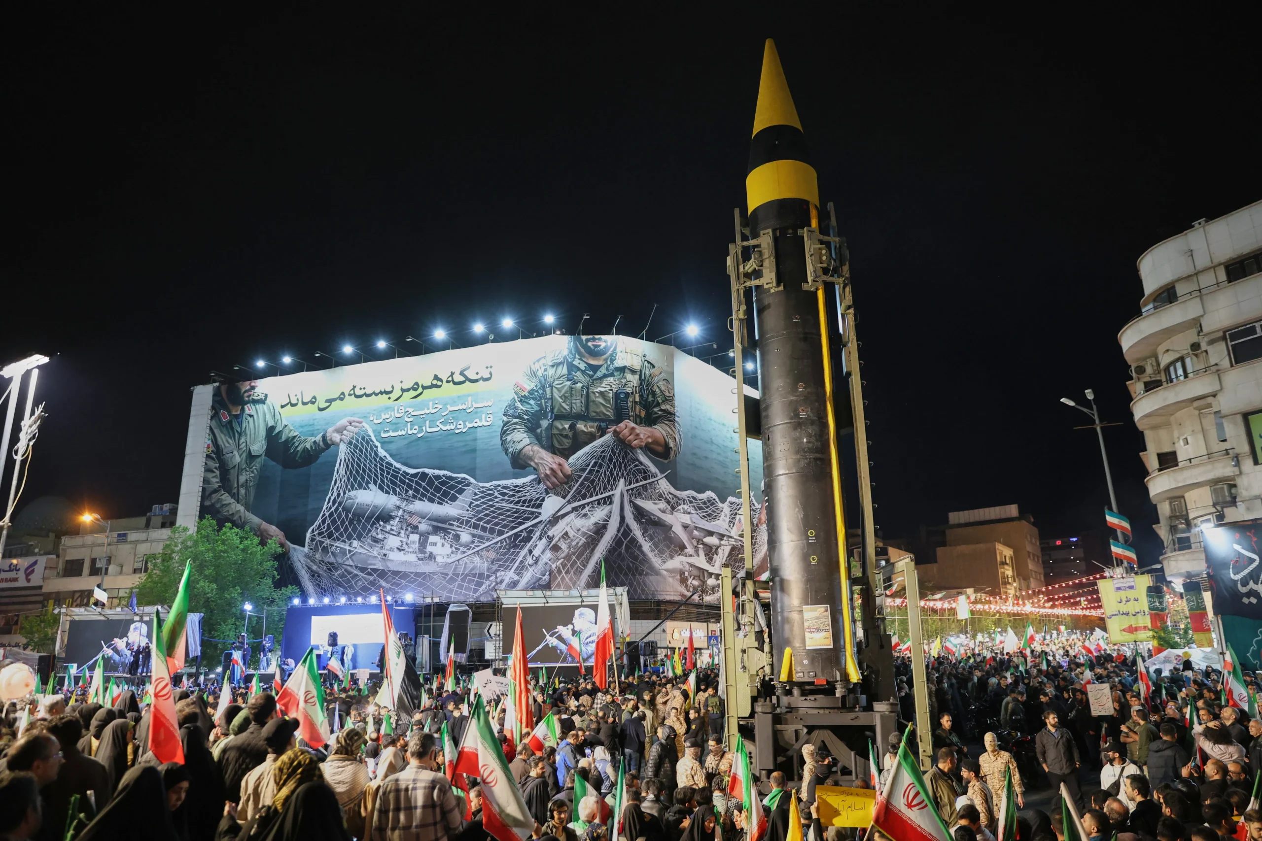 Le réseau sous-marin menacé par l’Iran face au cessez-le-feu maintenu par Donald Trump