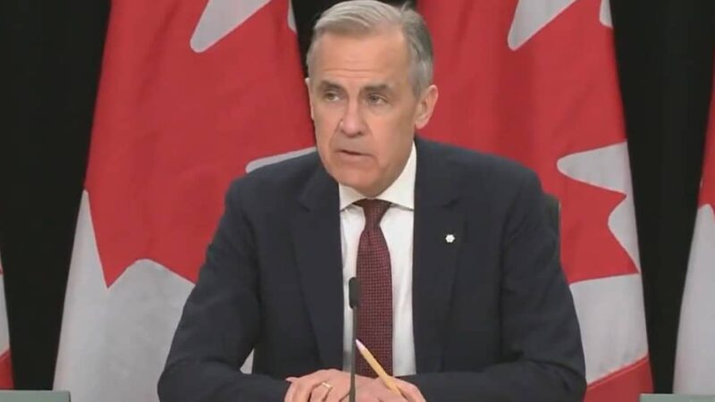 Mark Carney défie Donald Trump sur l&rsquo;USMCA pendant que l&rsquo;Ontario boycotte deux produits américains
