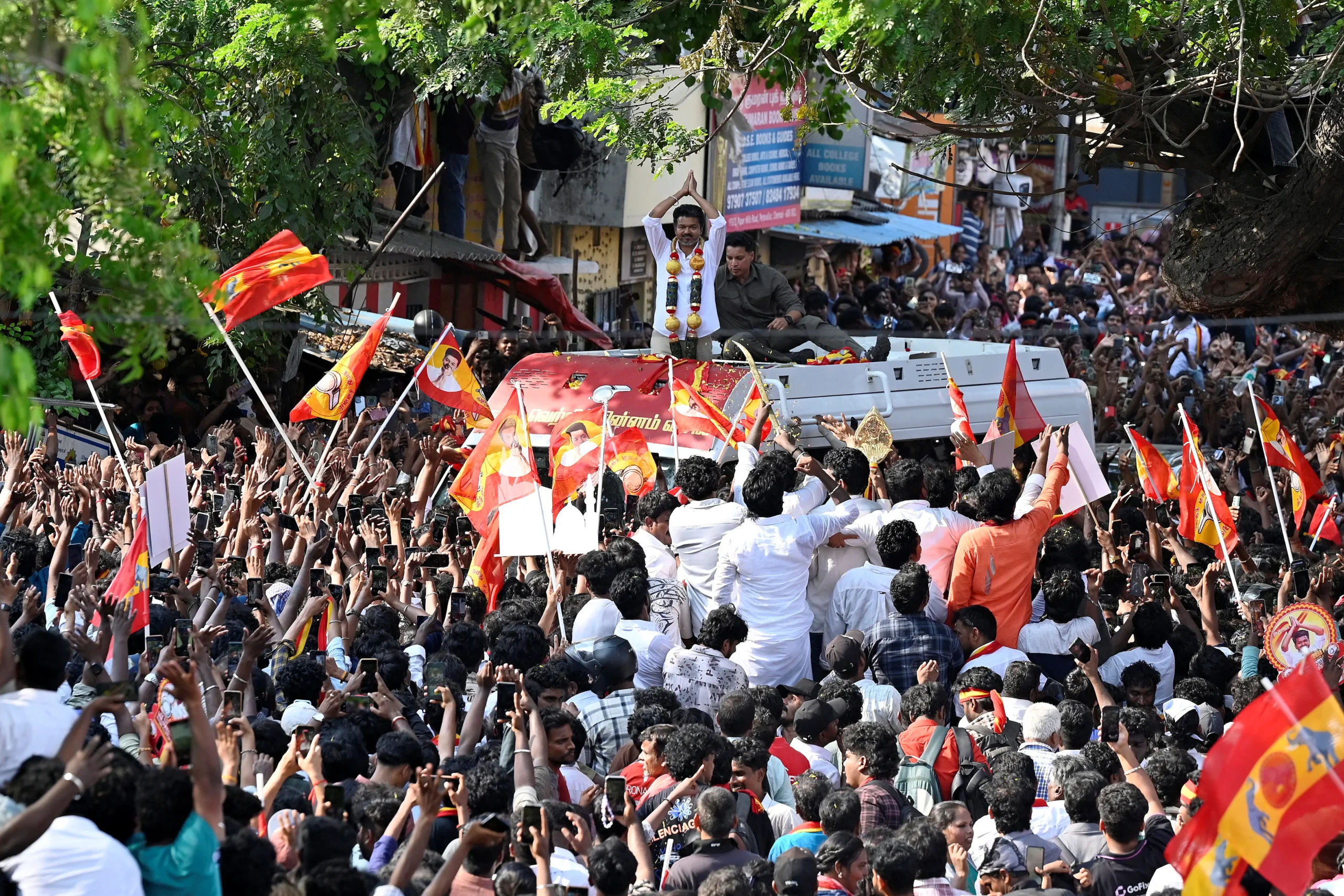 Élections au Tamil Nadu : l&rsquo;acteur Vijay en lice et la quantité d&rsquo;or promise aux jeunes mariées