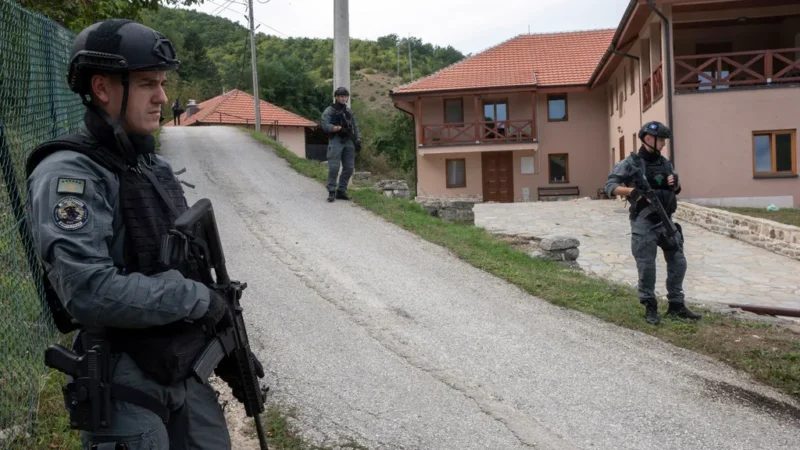 Les peines de prison prononcées au Kosovo contre trois séparatistes serbes pour l&rsquo;attaque de Banjska