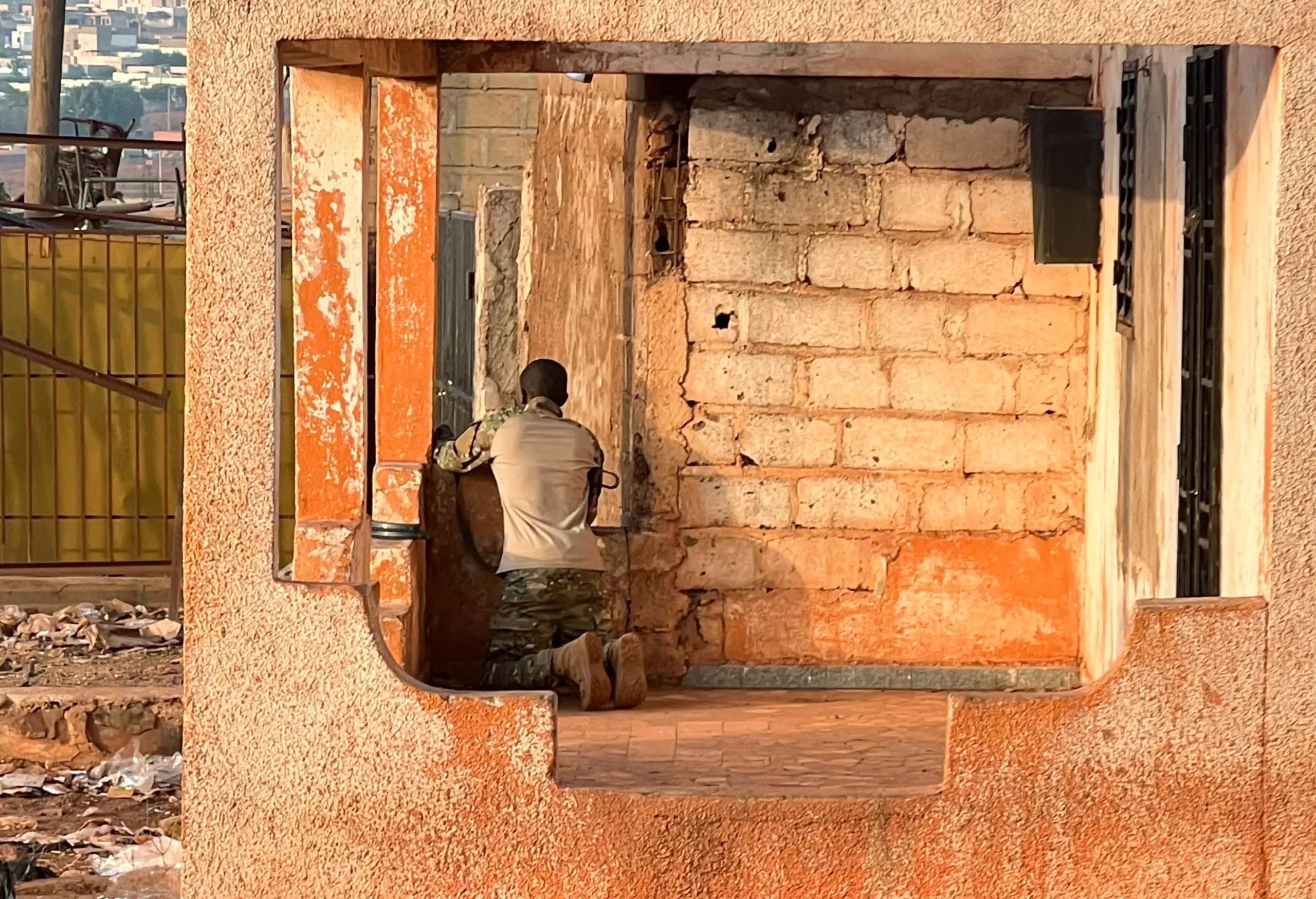 Assauts terroristes au Mali et les deux infrastructures touchées par les tirs à Bamako