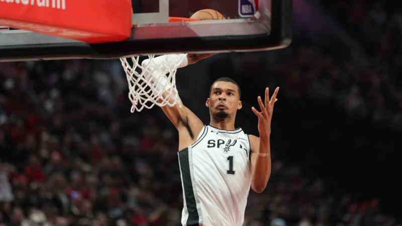 États-Unis: Houston relance la série contre les Lakers, Wembanyama revient avec 7 contres