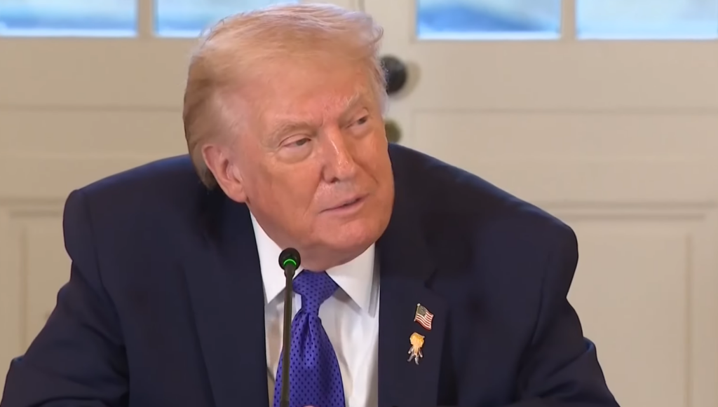 États-Unis : Trump réunit ses conseillers sur l'Iran, mais l'offre de Téhéran bloque encore