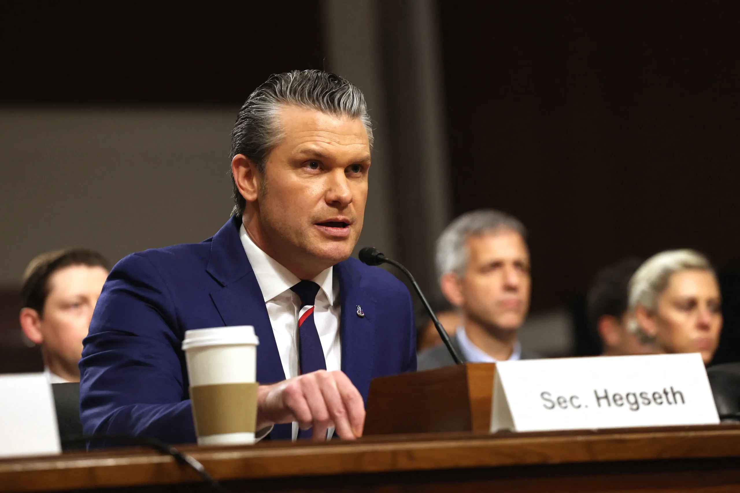 États-Unis : l’interprétation de Pete Hegseth sur le délai légal de 60 jours face à l’Iran