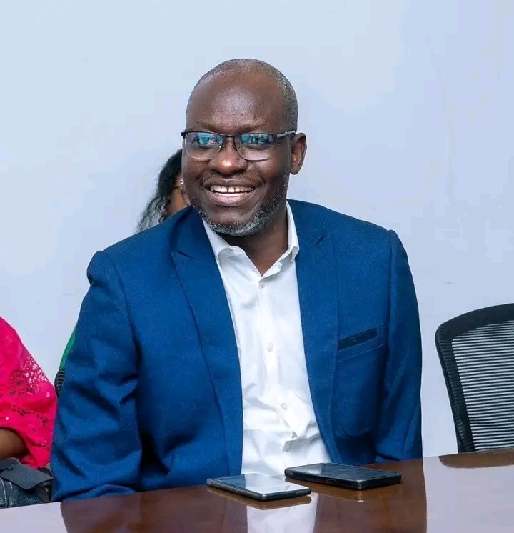 Abass Fall tacle Mimi Touré : « Les sorties de cette dame me rappellent celles qu’elle faisait lorsqu’elle était avec Macky »