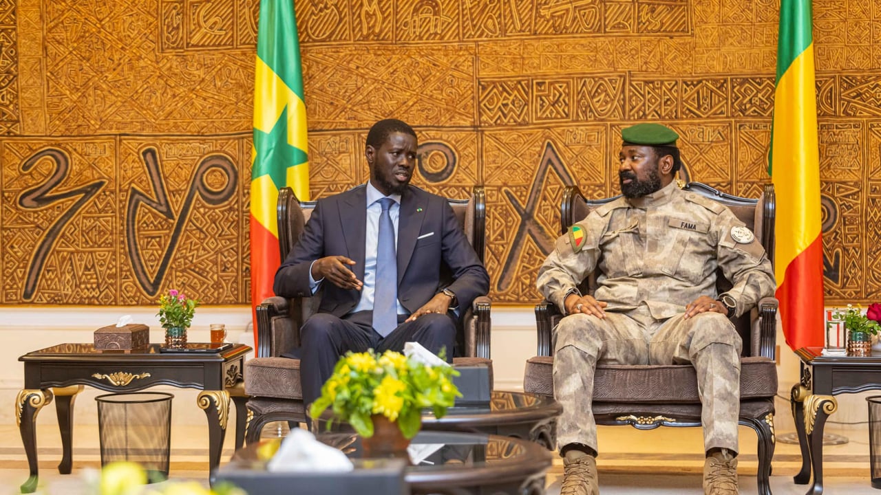 Mali : Le président Diomaye Faye condamne avec la plus grande fermeté les attaques terroristes…
