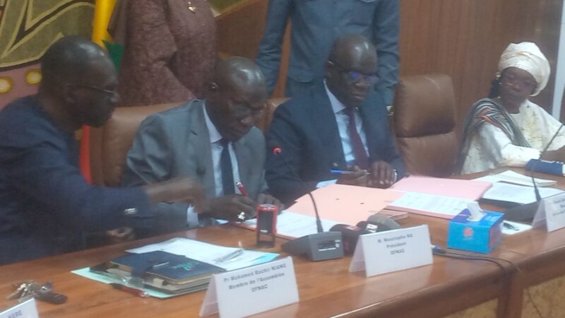 Vers une académie anti-corruption : l’OFNAC et l’UCAD officialisent leur collaboration…