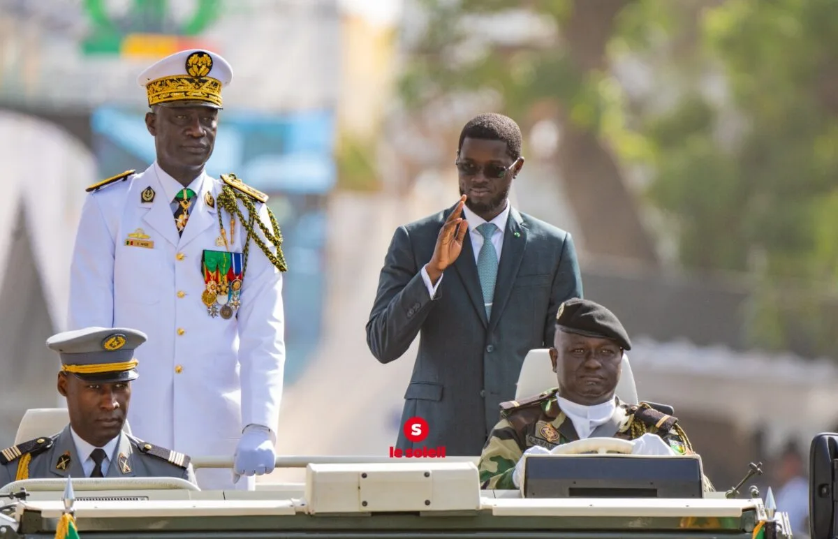 Fête d&rsquo;indépendance : Le président Bassirou Diomaye Faye salue un défilé « impeccable » à Thiès