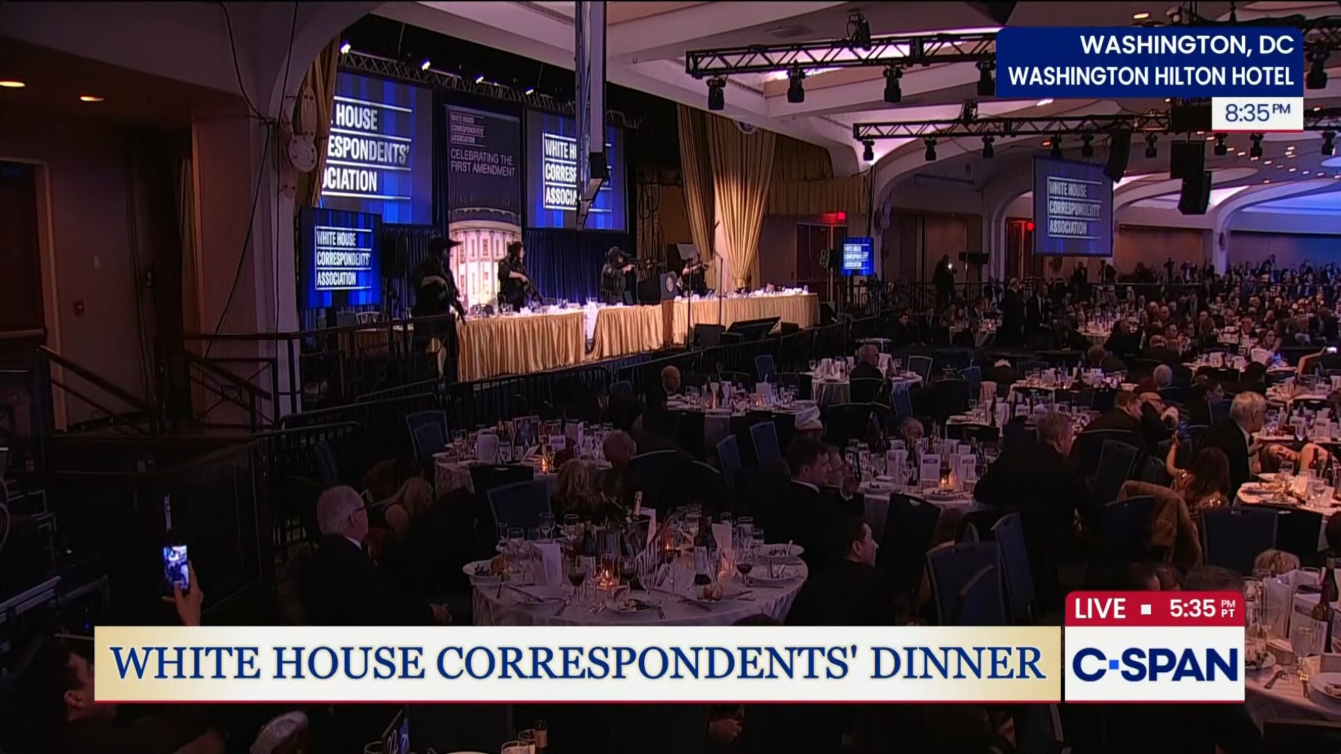 Coups de feu au dîner des correspondants de la Maison Blanche, Donald Trump évacué en urgence