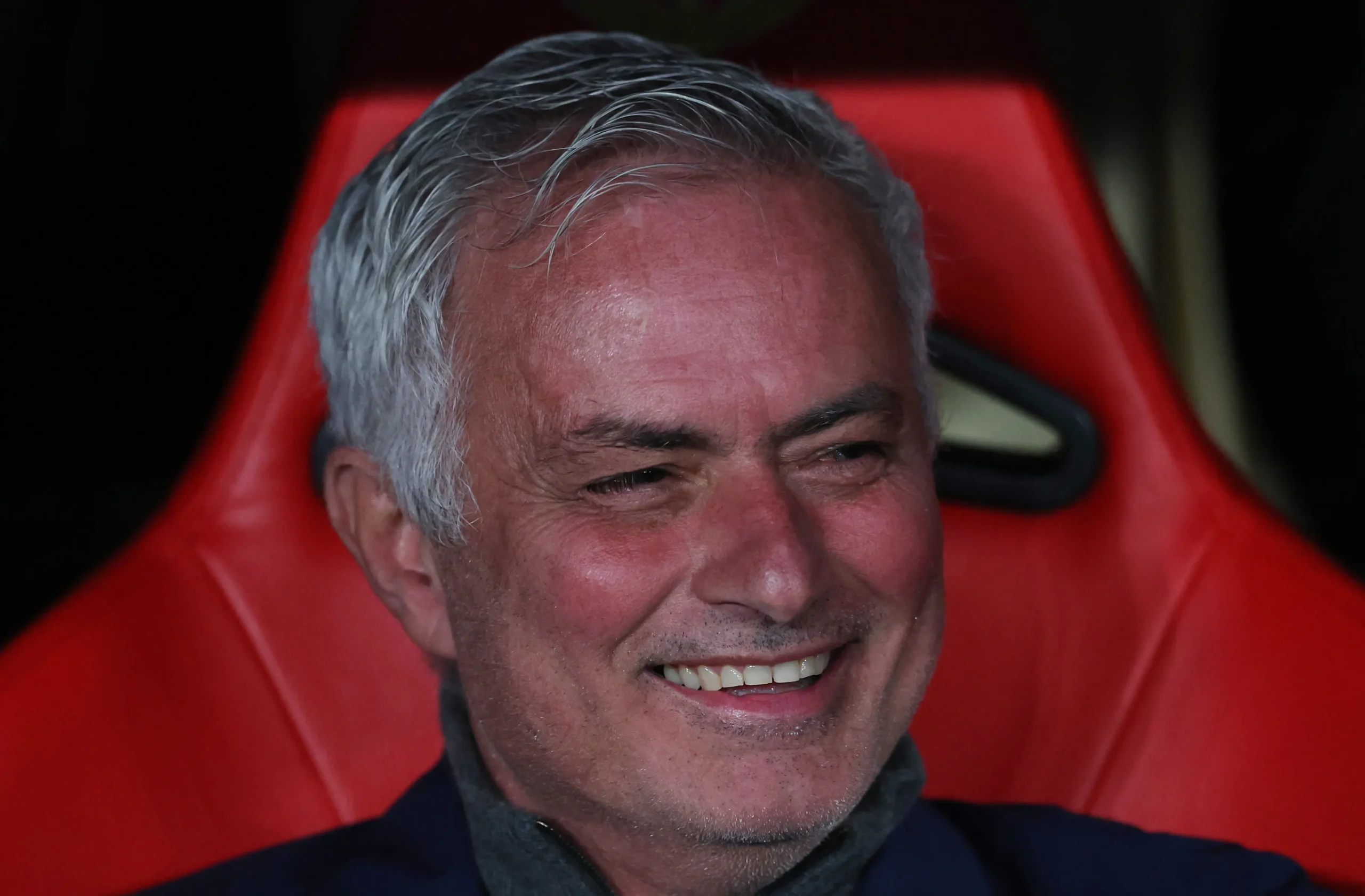 Portugal : José Mourinho dément tout contact avec le Real Madrid et rappelle la durée de son contrat