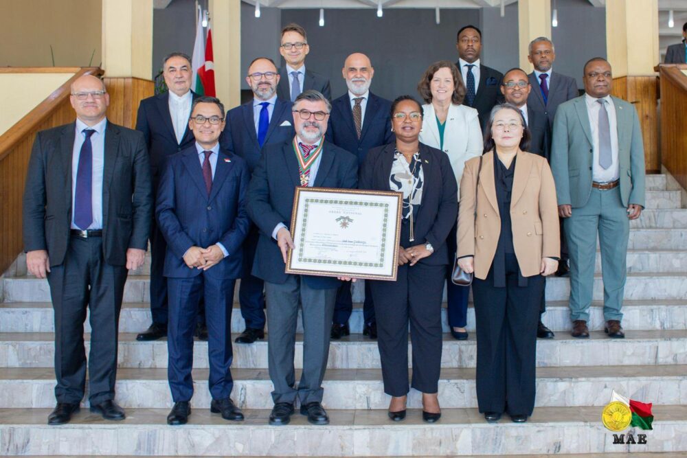 « Insuffler un nouvel élan » : pourquoi Madagascar a décoré l’ambassadeur turc