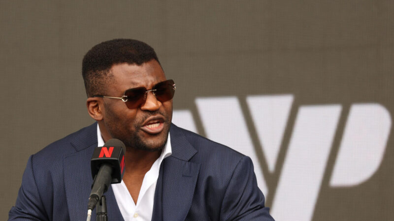 « Ce n’est pas mon âge qui combat » : Francis Ngannou justifie son retour en MMA