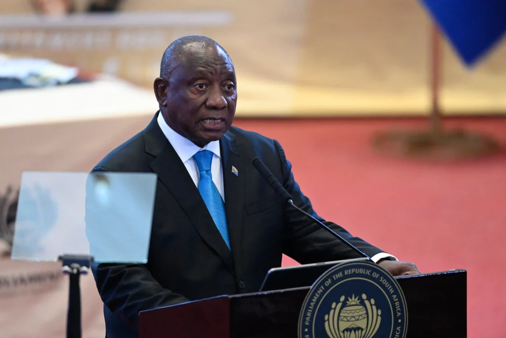 Farmgate en Afrique du Sud: les 580.000 dollars contestés reviennent au cœur du dossier Ramaphosa