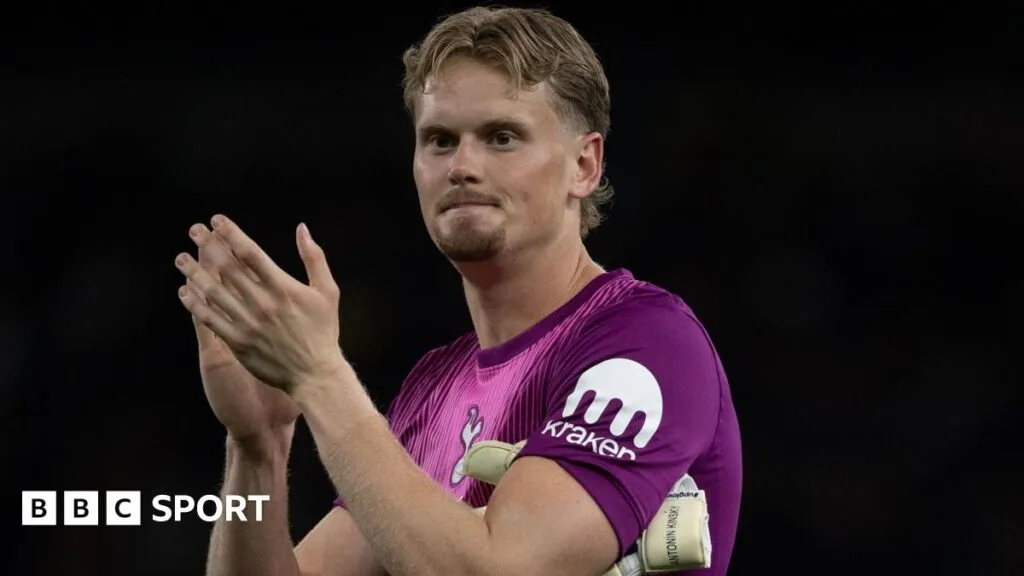 Premier League : l’arrêt de Kinsky qui laisse Tottenham devant West Ham