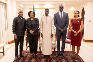 Basketball : Diomaye Faye échange avec la directrice de NBA Africa