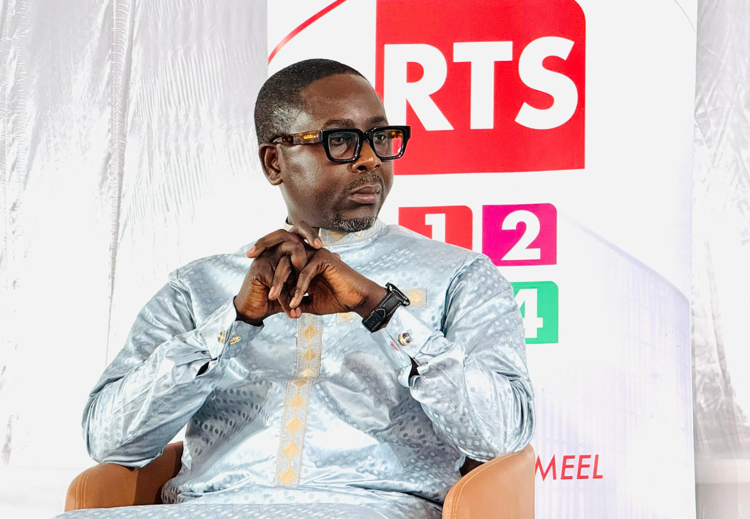 Assemblée nationale : la RTS sous le feu des critiques après avoir “zappé” l’élection de Sonko