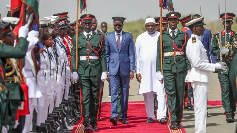 Diomaye Faye à Banjul : accueil chaleureux d’Adama Barrow (photos)