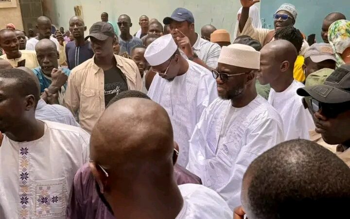 Visite de condoléances à Touba : Une marée humaine pour accueillir Ousmane Sonko (Vidéo)