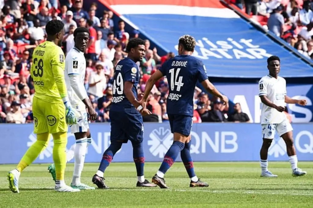 PSG : Ibrahima Mbaye buteur contre Lorient pour son retour sur le terrain (vidéo)
