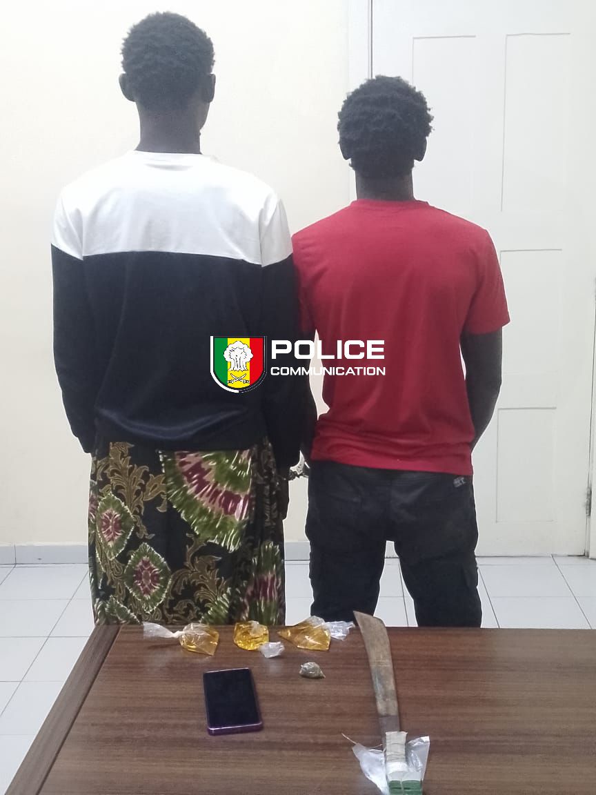 Diamaguène Sicap Mbao : Deux agresseurs arrêtés avec une machette, du chanvre indien et un téléphone volé