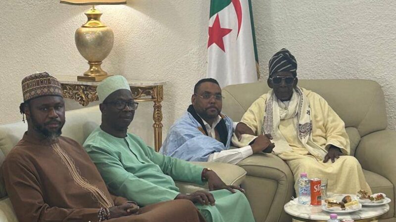 Algérie : forte mobilisation pour l’accueil du Khalife de la Fayda Tijaniya, cheikh Mahi Niass (photos)