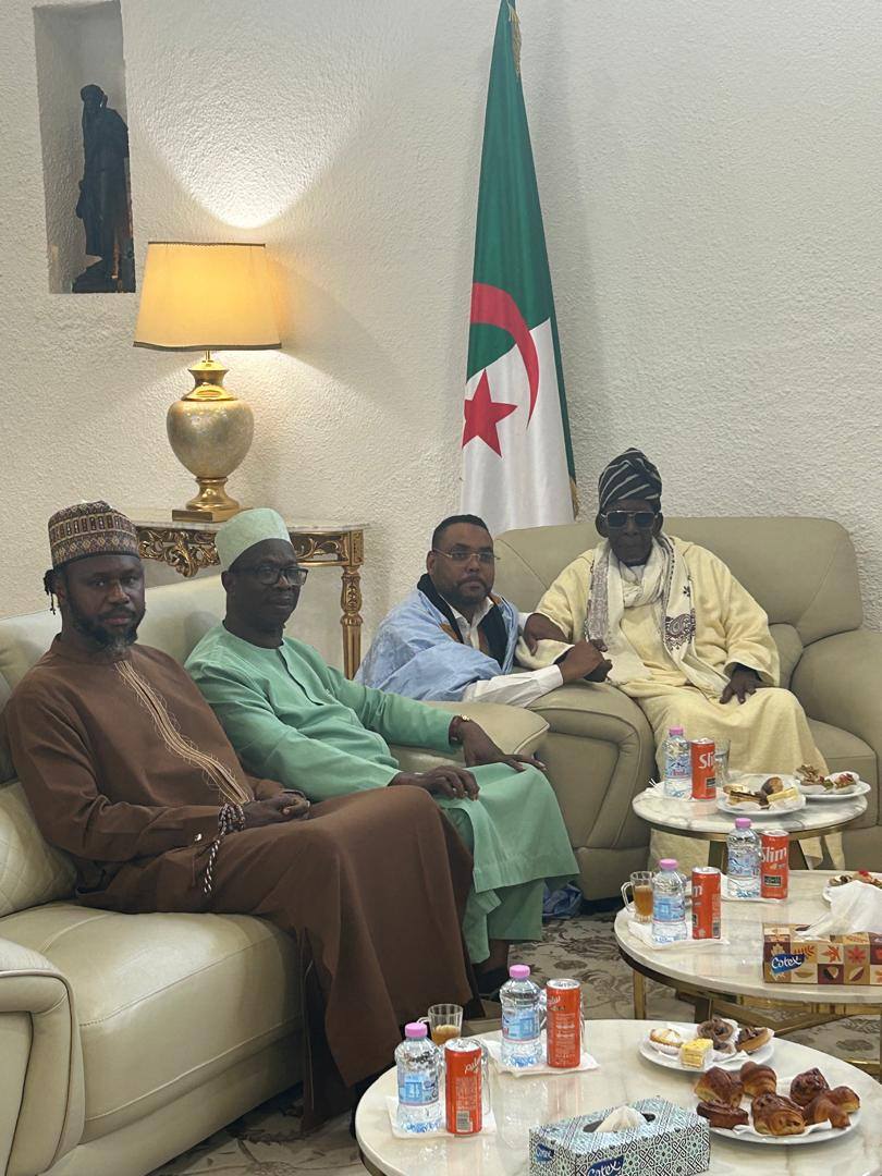Algérie : forte mobilisation pour l’accueil du Khalife de la Fayda Tijaniya, cheikh Mahi Niass (photos)