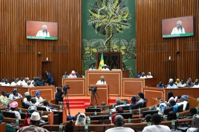 Le Sénégal face aux critiques françaises après le durcissement de la loi contre l’homosexualité (Par Amadou Coulibaly)