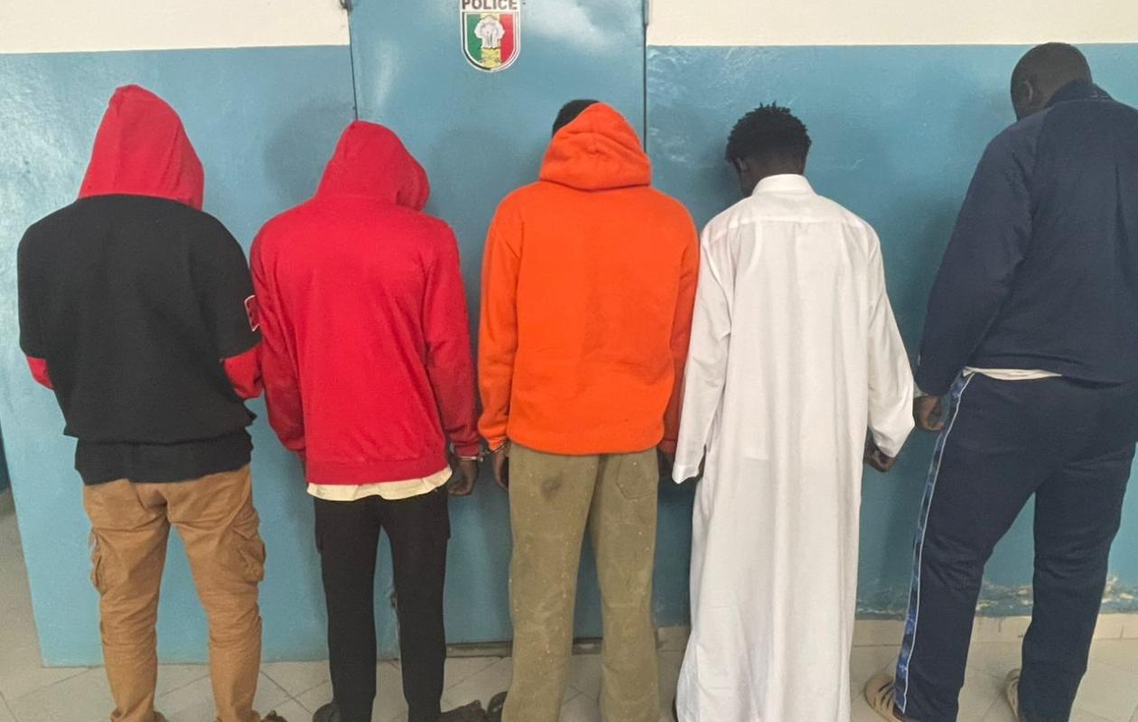 Saint-Louis : Un imam dénonce son propre fils, cinq personnes déférées pour actes contre nature et transmission volontaire du VIH