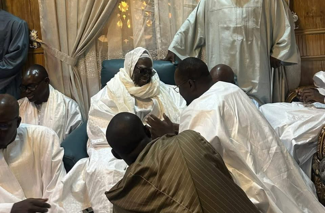 Touba : Ousmane et sa delegation chez Serigne Mountakha Mbacké