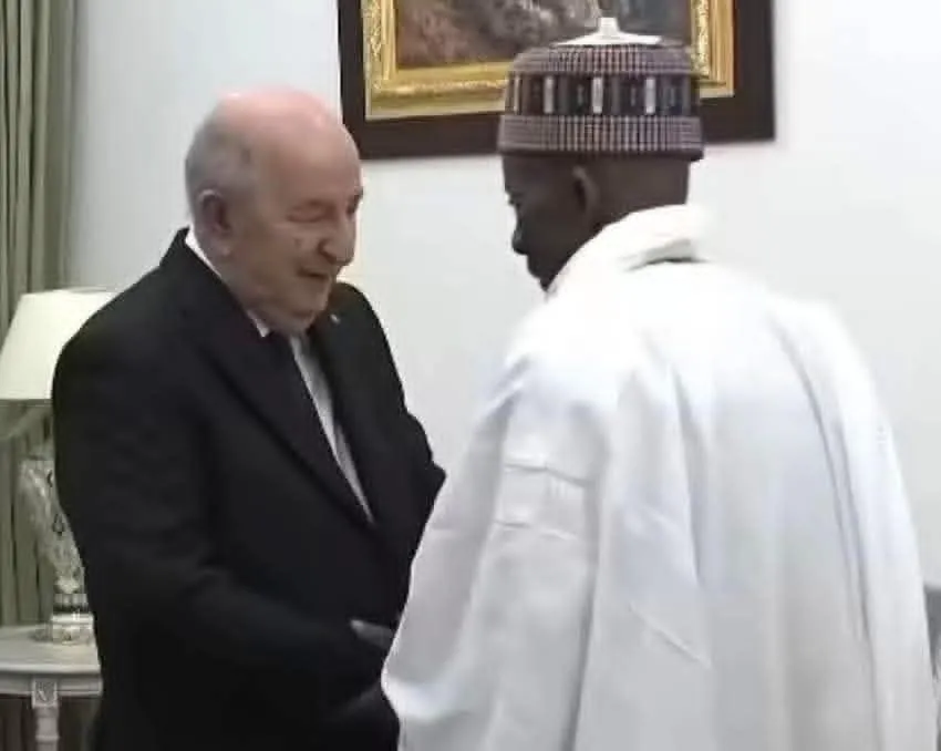Le président algérien reçoit le Khalif de la Faydha Tijâniyya Cheikh Mahi Niass