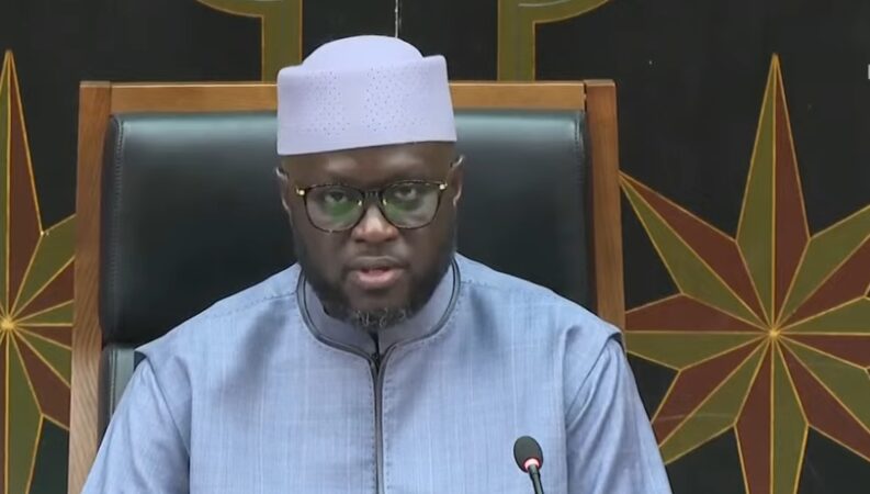 La Matinale Senego : El Malick Ndiaye quitte le perchoir, Sonko réintégré, TAS attaque PASTEF