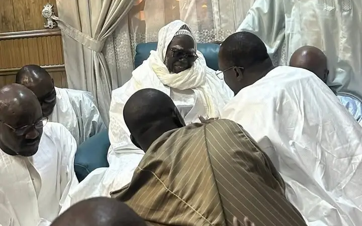 Sonko à Serigne Mountakha: « Serigne cheikh avait réuni toute sa famille pour leur dire désormais, c’est Ousmane…»