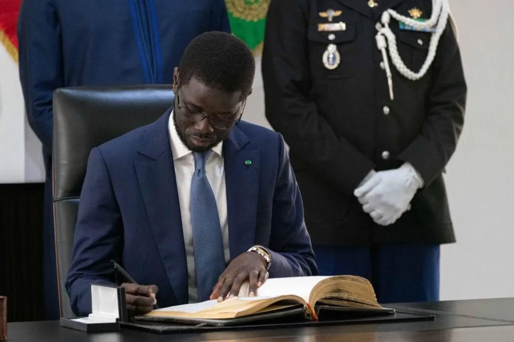 Urgent – L29-L30 : Diomaye Faye demande une seconde lecture, deux versions du texte ont été transmises