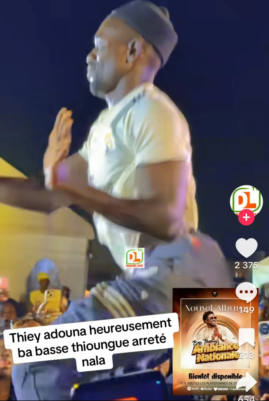 un danseur monte sur scène et relance le débat sur le leumbeul en concert un danseur monte sur scène et relance le débat sur le leumbeul en concert