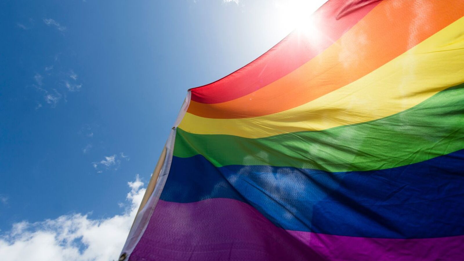 Ghana : le Parlement adopte une loi anti-LGBT+, jusqu’à 3 ans de prison pour relations homosexuelles