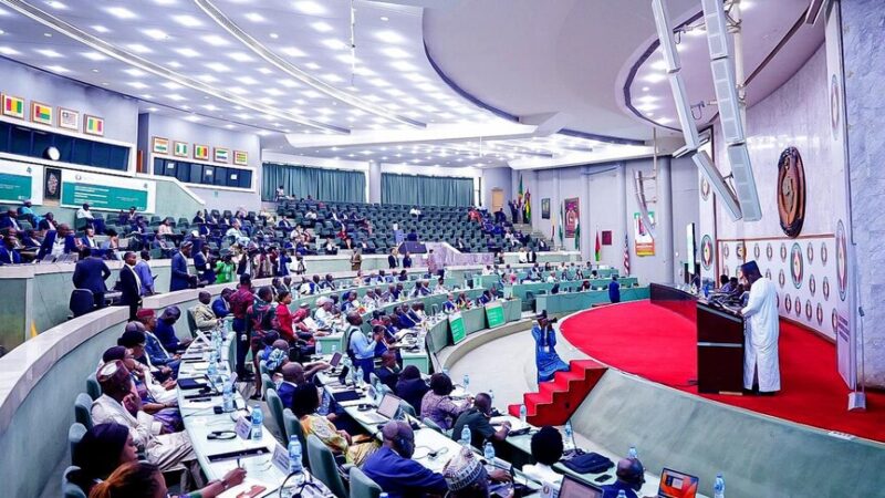 CEDEAO-AES : Lansana Kouyaté plaide à Ouagadougou pour une coopération maintenue