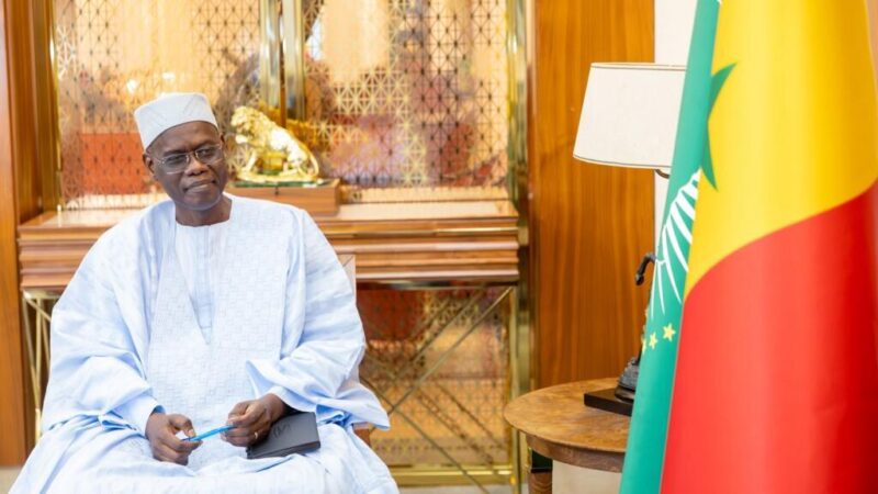 Sénégal : Ahmadou Al Aminou Lo face au dilemme de la restructuration ou du défaut de paiement