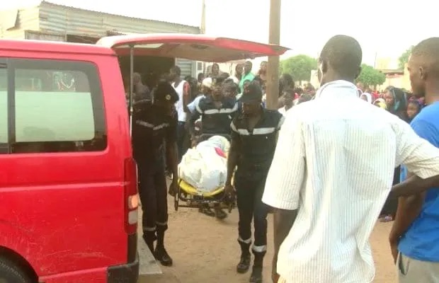 Bakel : un pneu éclate, un minicar se renverse et fait 12 blessés