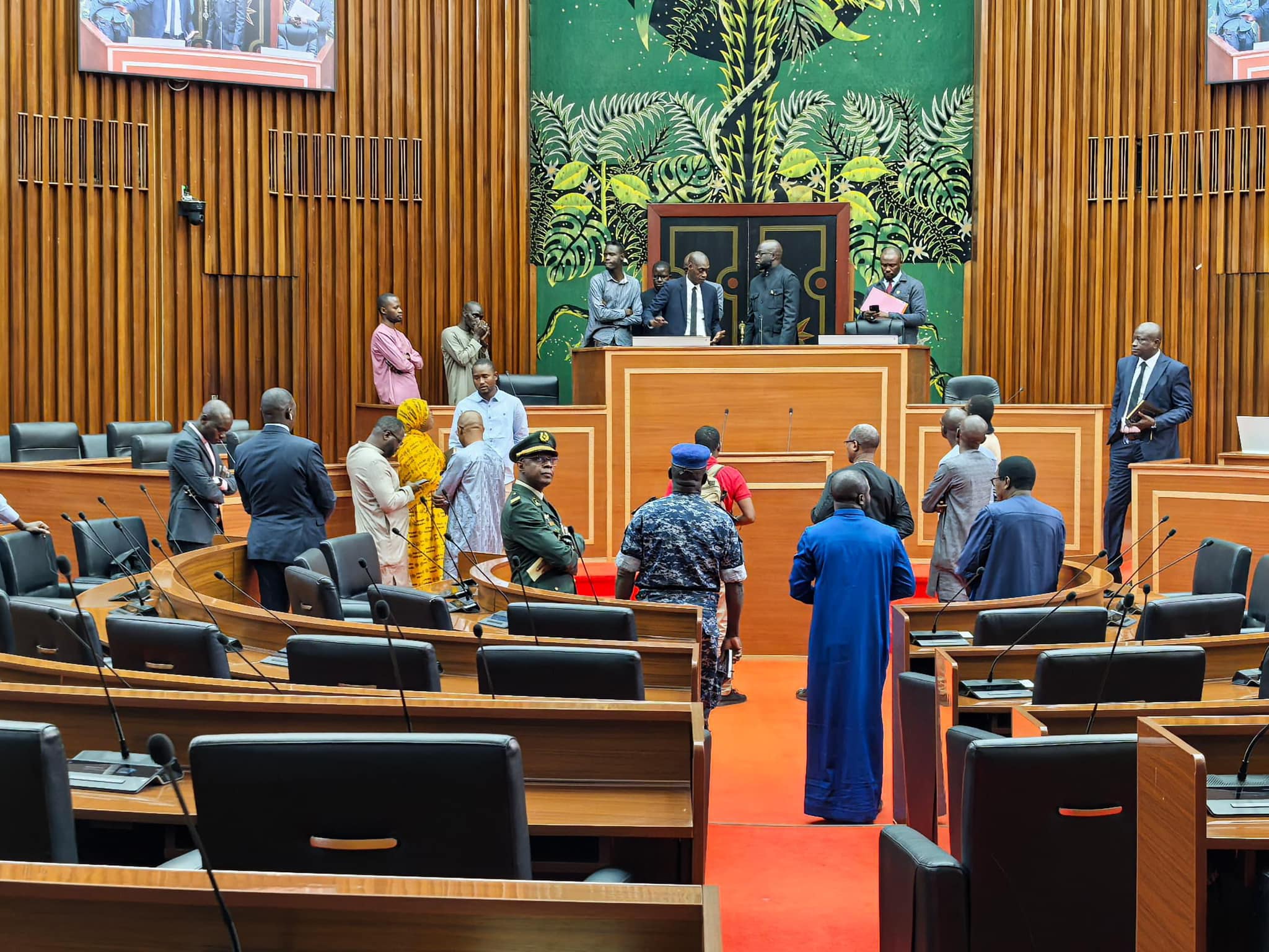 Retour de Sonko à l'Assemblée : les forces vives dénoncent un « coup d'État législatif »