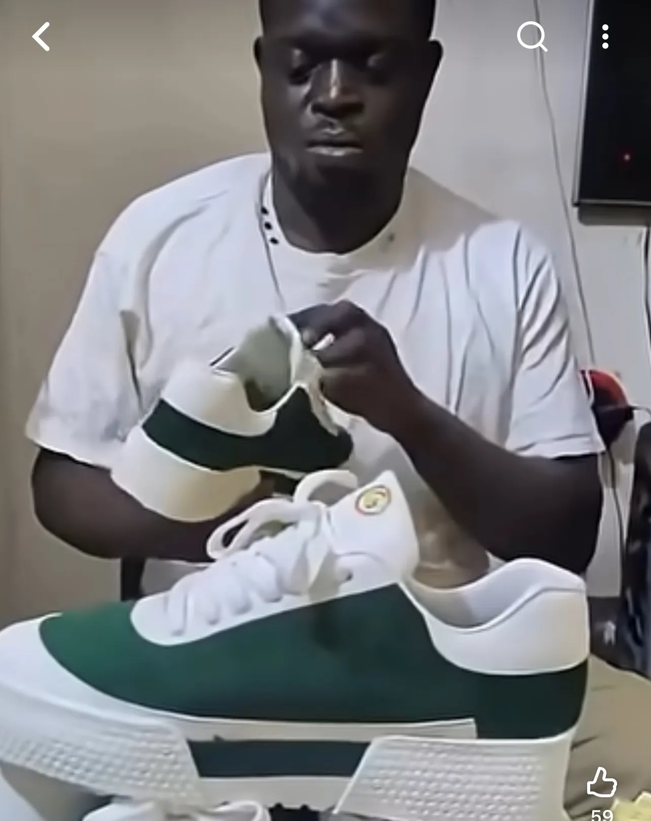 Lions du Sénégal : leurs chaussures au logo de la FSF sont fabriquées au Sénégal