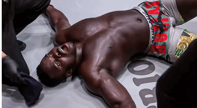 Reug Reug perd sa ceinture mondiale par TKO au 4e round face à Malykhin