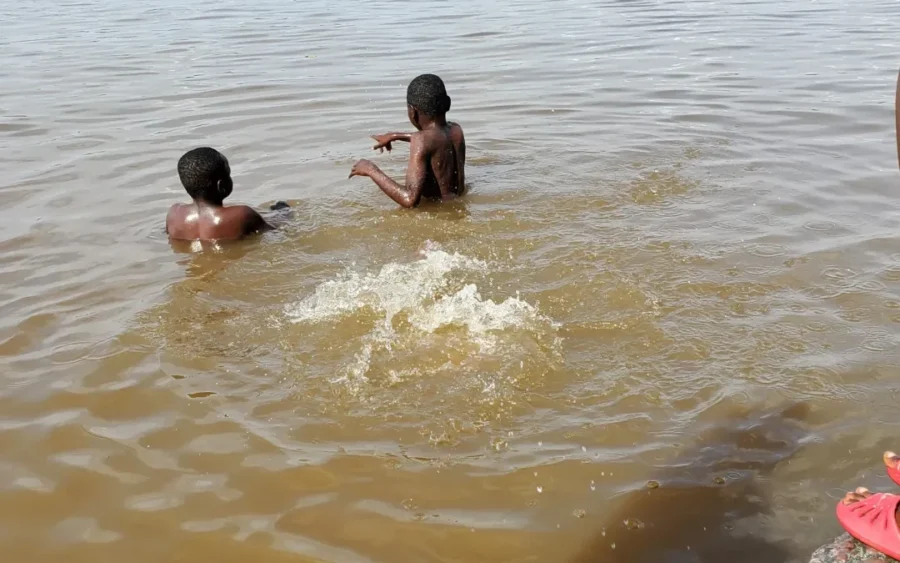 Une baignade vire au drame : deux enfants de 10 an
