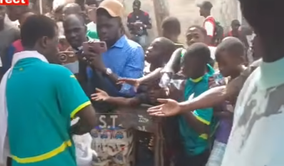 Boy Niang – Reug Reug : Les premières images chez Boy Niang 