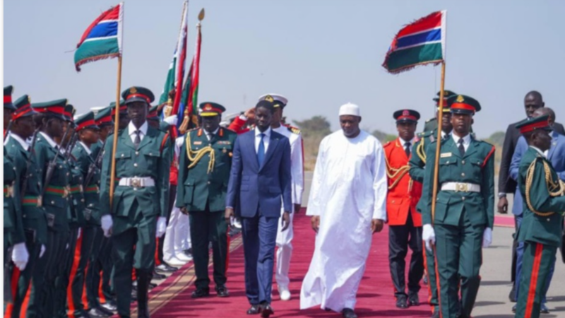 Sénégal-Gambie : Diomaye Faye et Adama Barrow renforcent leur partenariat stratégique